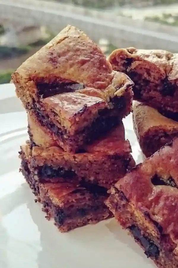 Flourless Peanut Butter Blondies