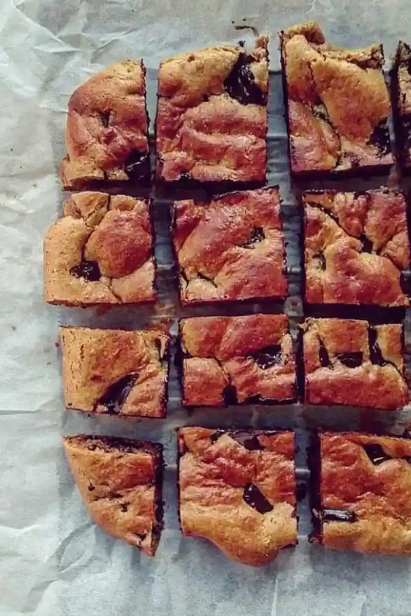 Flourless Peanut Butter Blondies